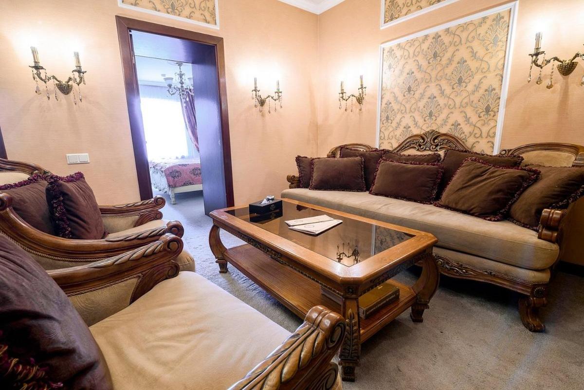 Vintage Boutique Hotel Akmola Esterno foto