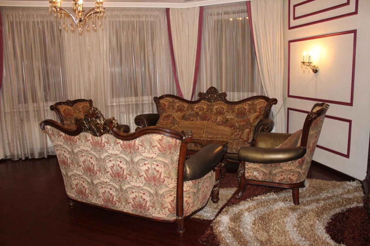Vintage Boutique Hotel Akmola Esterno foto